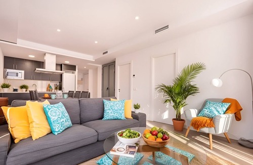 La Ribera Apartment | Acomodis Apartments - Warm 9-Bedroom GroupFlat 6-Baths Old Town Barcelona max 18