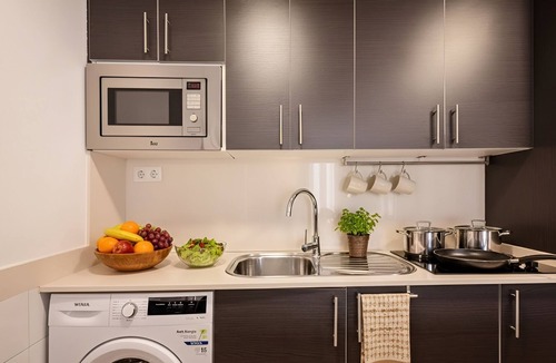 La Ribera Apartment | Acomodis Apartments - Warm 9-Bedroom GroupFlat 6-Baths Old Town Barcelona max 18