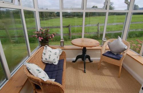 Bruton House | Acorn Cottage