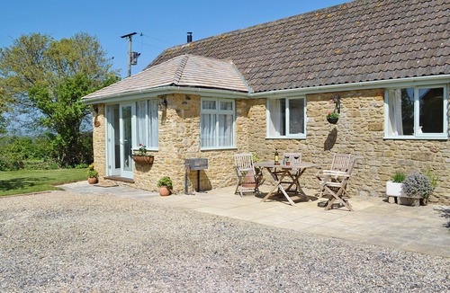 North Perrott Cottage | Acorn Cottage - UKC1812