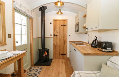 Weston-super-Mare Cottage | Acorn