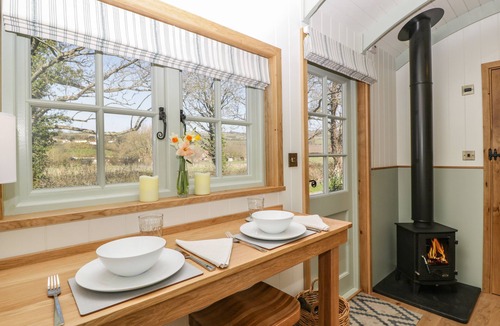 Weston-super-Mare Cottage | Acorn