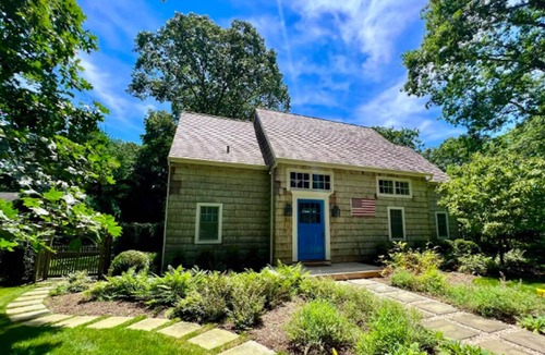 Sagaponack House | ACORN HOUSE. Stay in Architect & Designer's country house.