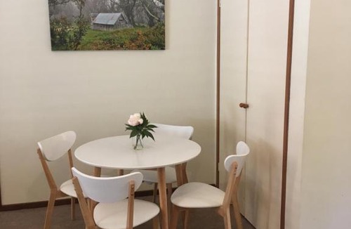 Bright House | Acorn Lodge