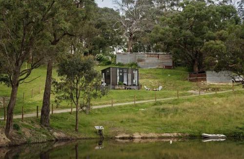 Kangaroo Ground House | Acre Away by Tiny Away