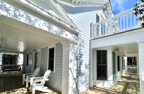 Seaside Cottage | ACROSS FROM BEACH IN SEASIDE, STUNNING GULF VIEWS FROM TOWER, Propinquity