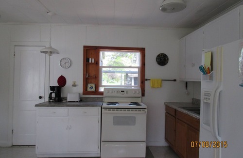 Broadalbin House | ACROSS FROM SAND ISLAND ON SACANDAGA LAKE