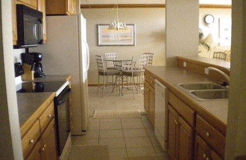Lake of the Ozarks House | Across from Shady Gators & H Toad 5 BR Sleeps (10) 3,000 sq ft
