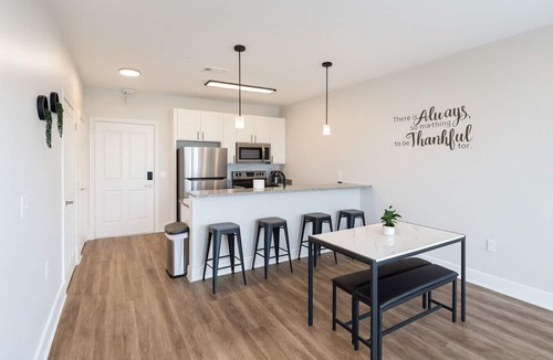 Glen Iris Apartment | Across from UAB | Spacious 2BR Retreat 5th