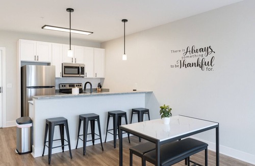 Glen Iris Apartment | 🎓Across from UAB | Spacious 2BR Retreat 2nd