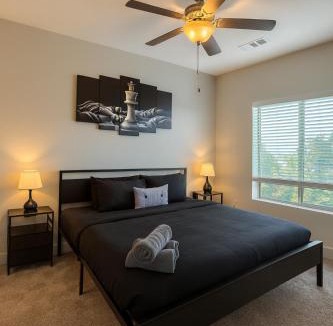 Glen Iris Apartment | Across from UAB Spacious 2BR Retreat 3a