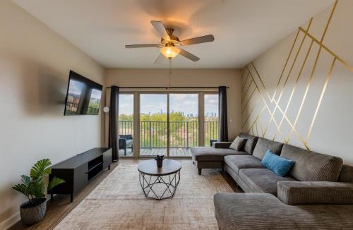 Glen Iris Apartment | Across from UAB Spacious 2BR Retreat 3a