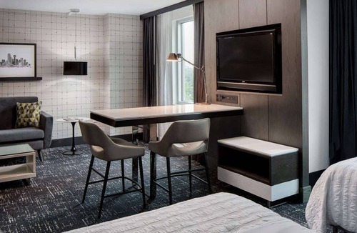 Far North Dallas Hotel | Across Galleria Dallas + Dining. Pool. Gym.