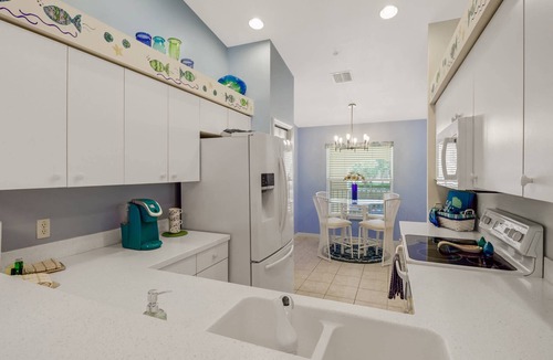 Stoneybrook Condo | Active Gated Golf Community! Pool, Spa, Fitness, Tennis, Close To Shopping & Short Drive to Beaches!