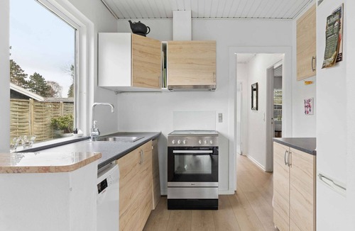 Hoensinge House | Active holiday in large home with garden