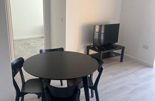 East Acton Apartment | Acton Prestige Penthouse