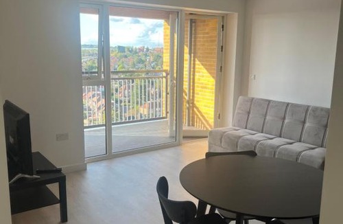 East Acton Apartment | Acton Prestige Penthouse