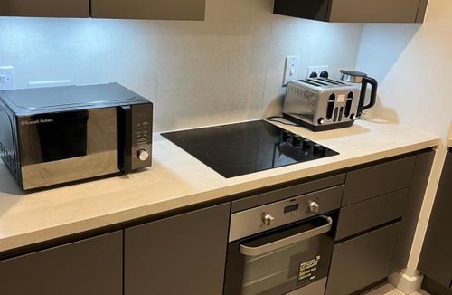 East Acton Apartment | Acton Prestige Penthouse