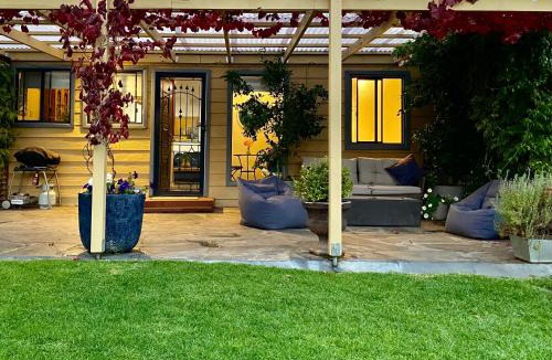 Upper Wakefield Bed & Breakfast | Adagio In Auburn