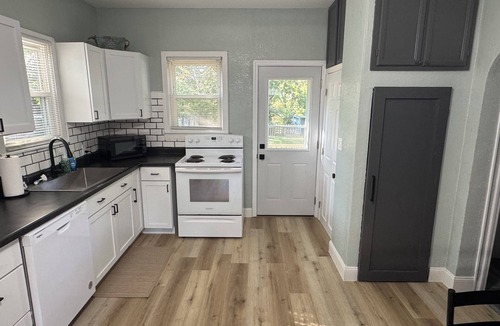 Creston House | Adair Hideaway : Quiet Neighborhood - Fenced Yard