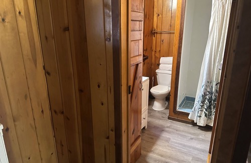 Boulder Creek Cabin | Adan -Rustic Cabin Interior