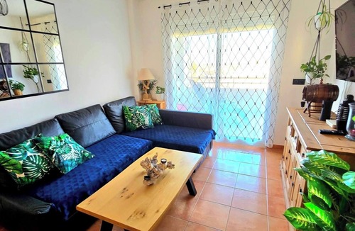 Los Nietos Apartment | Adapted for people with disabilities, for remote work. Ideal for families.