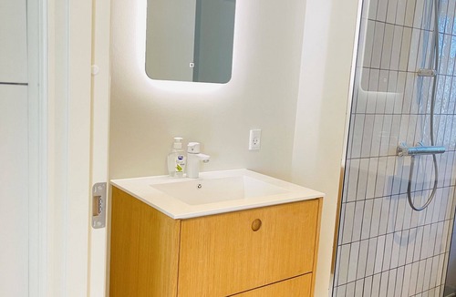 Aalborg Apartment | aday - 2 bedroom with modern kitchen and free parking