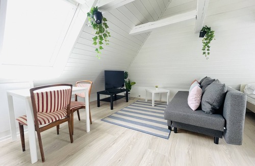 Aalborg Apartment | aday - City Central Loft Studio with Public Parking