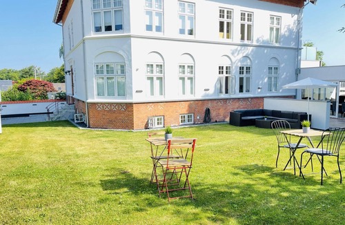 Aalborg Apartment | aday - City Central Mansion - 4 bedroom apartment