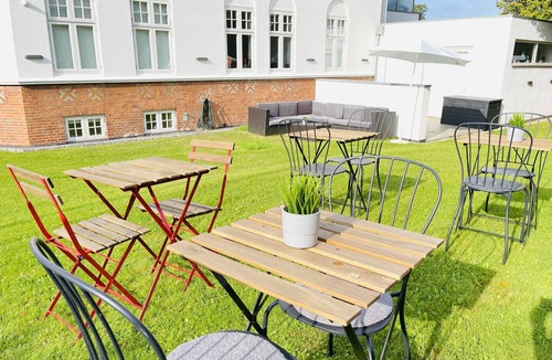 Aalborg Apartment | aday - City Central Mansion - 1 bedroom apartment with garden