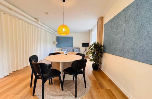 Aalborg Apartment | aday - Deluxe Studio Apartment with King Size Beds