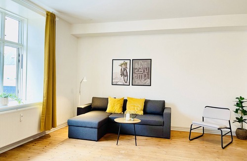 Hjørring Apartment | aday - Sunshine apartment in the heart og Hjørring