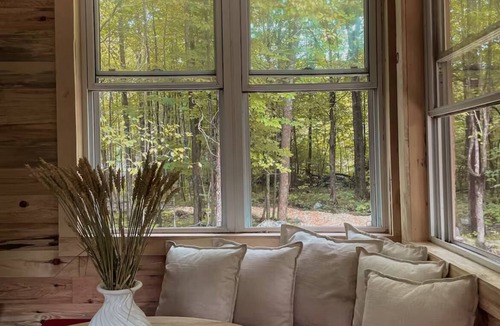 Tweed Cabin | Addys cabin in the trees