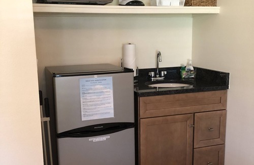 Laurel Hotel | Addys Villas