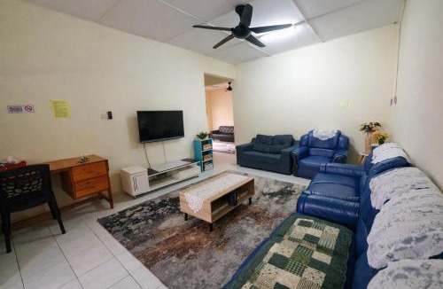 Kuantan House | Adeeba Homestay