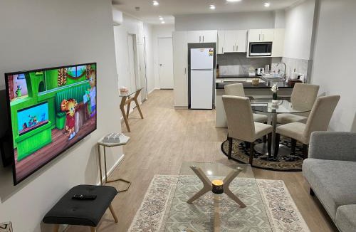 Adelaide Central Business District Apartment | ADELAIDE CENTRAL APARTMENT - 3BR, 2BATH & CARPARK