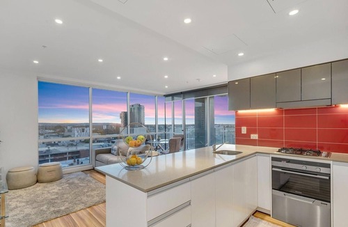 Adelaide Central Business District Apartment | Adelaide Central Skyline Panoramic Suite One