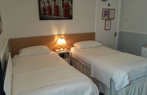 Clacton-on-Sea Bed & Breakfast | Adelaide Guesthouse