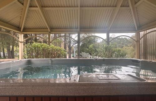 Talunga House | Adelaide Hills Farm Stay