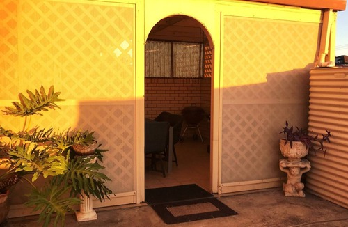 Para Vista House | Adelaide holiday home page