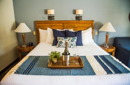 Paso Robles Hotel | Adelaide Inn