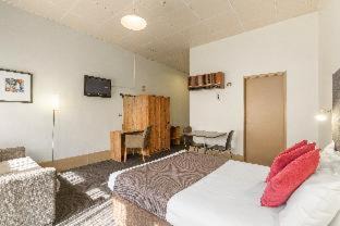 Adelaide Central Business District Hotel | Adelaide Paringa