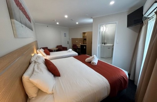 Kent Town Hotel | Adelaide Royal Coach