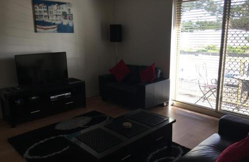 Semaphore Apartment | Adelaide - Semaphore Beach Front