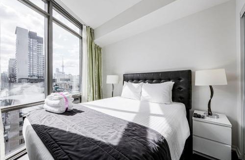 Vaughan Apartment | Adelaide Stays and Suites - Walk to Subway - Easy Access Downtown Toronto