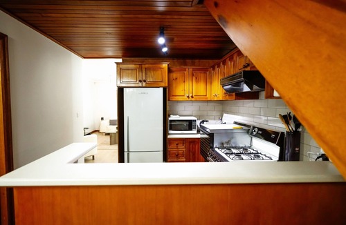 North Adelaide House | Adelaide Style Accommodation near City