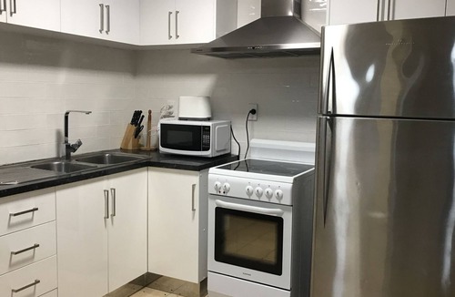 Para Vista House | Adelaide - The Comfortable Home