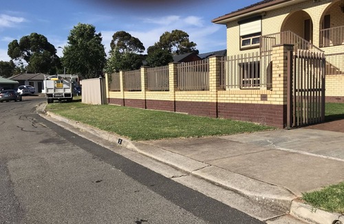 Para Vista House | Adelaide - The Comfortable Home