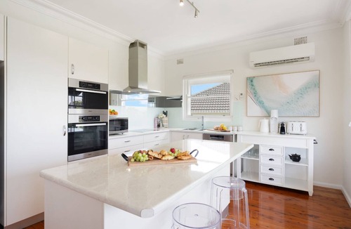 Kiama Downs House | Adelong - golf and beach lover’s dream
