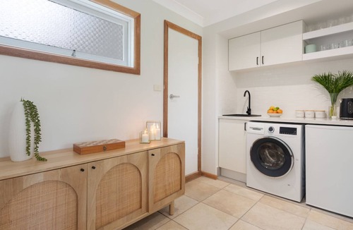 Kiama Downs House | Adelong - golf and beach lover’s dream